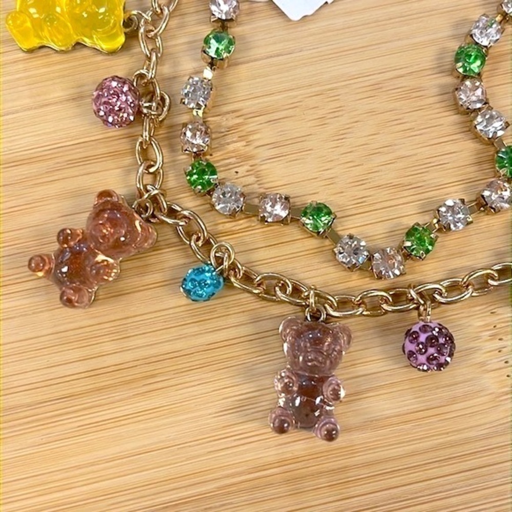 Brand New Betsey Johnson Pastel Gummy Bear Rhinestone Gold Tone Charm Bracelet - Picture 6 of 15